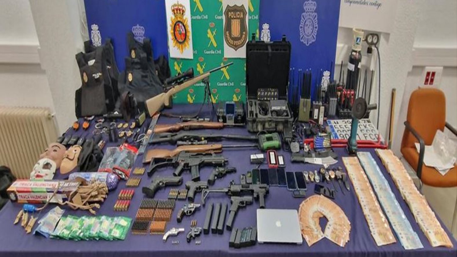Desarticulados dos grupos criminales especializados en robos con fuerza en cajeros automáticos con explosivos