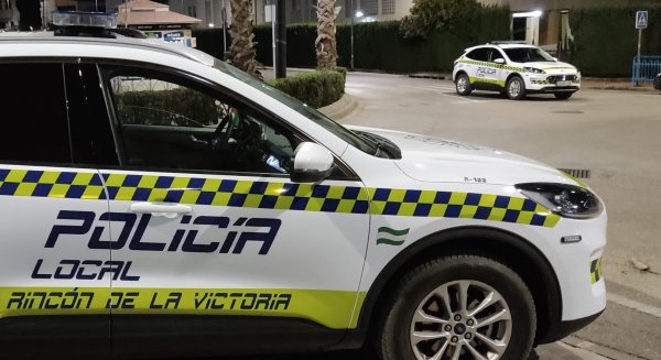 La Policía Local salva a una mujer de 87 años años a la que su hijo asfixiaba agarrándola con fuerza del cuello