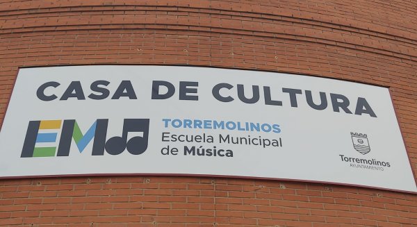 La Universidad Popular y la Escuela de Música de Torremolinos inician la renovación de plazas para el nuevo curso