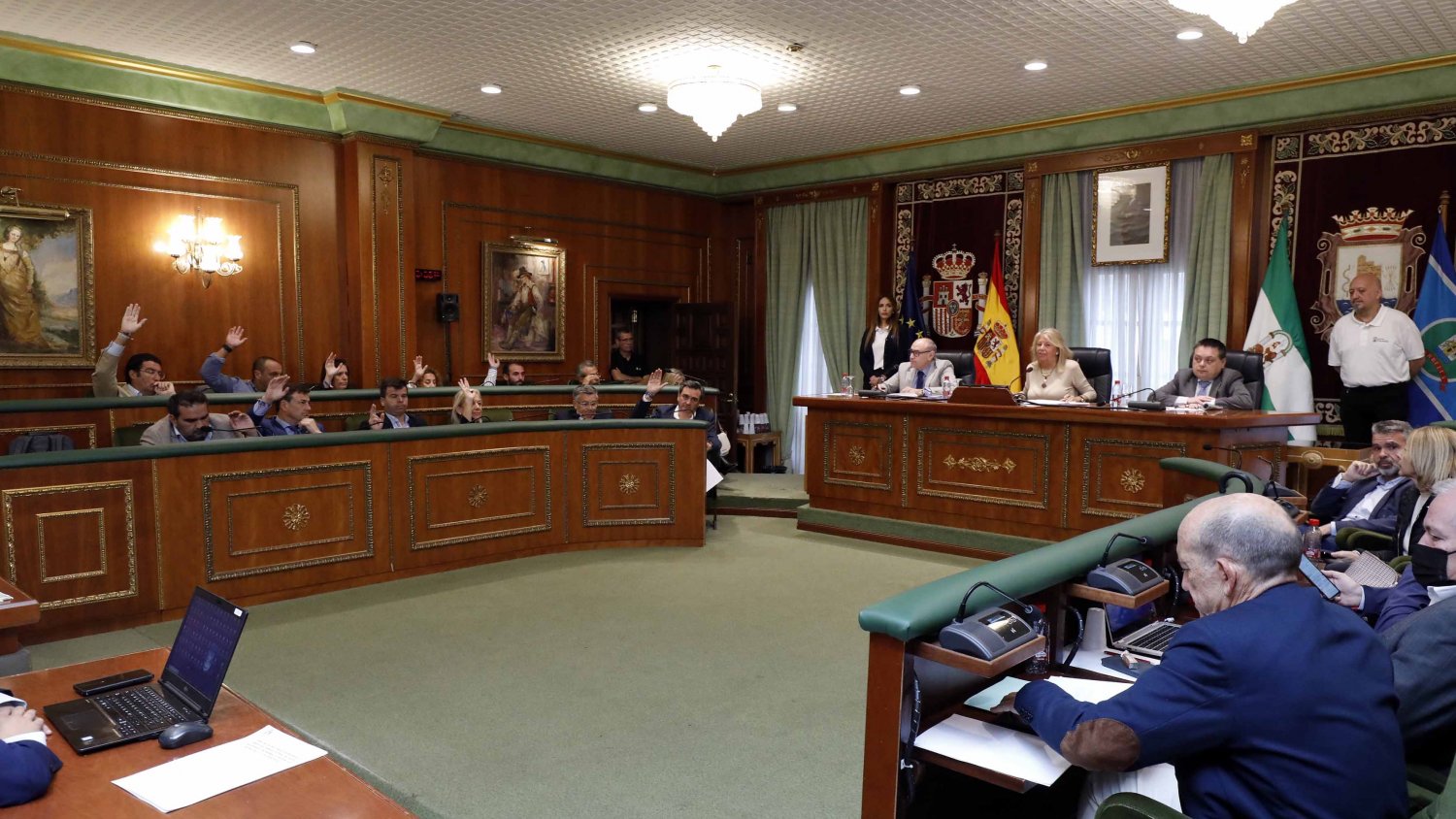 El Pleno de Marbella aprueba iniciar los trámites para la construcción de un nuevo aparcamiento en el Albergue África