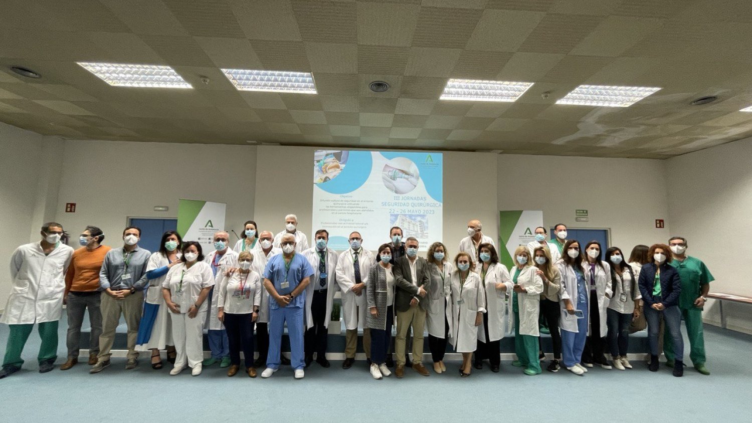 Profesionales del Clínico de Málaga se entrenan en situaciones críticas dentro del quirófano