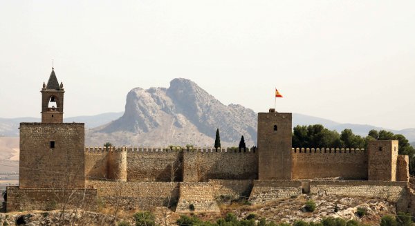 La Diputación licita por 227.000 euros la mejora de la accesibilidad de la Alcazaba de Antequera