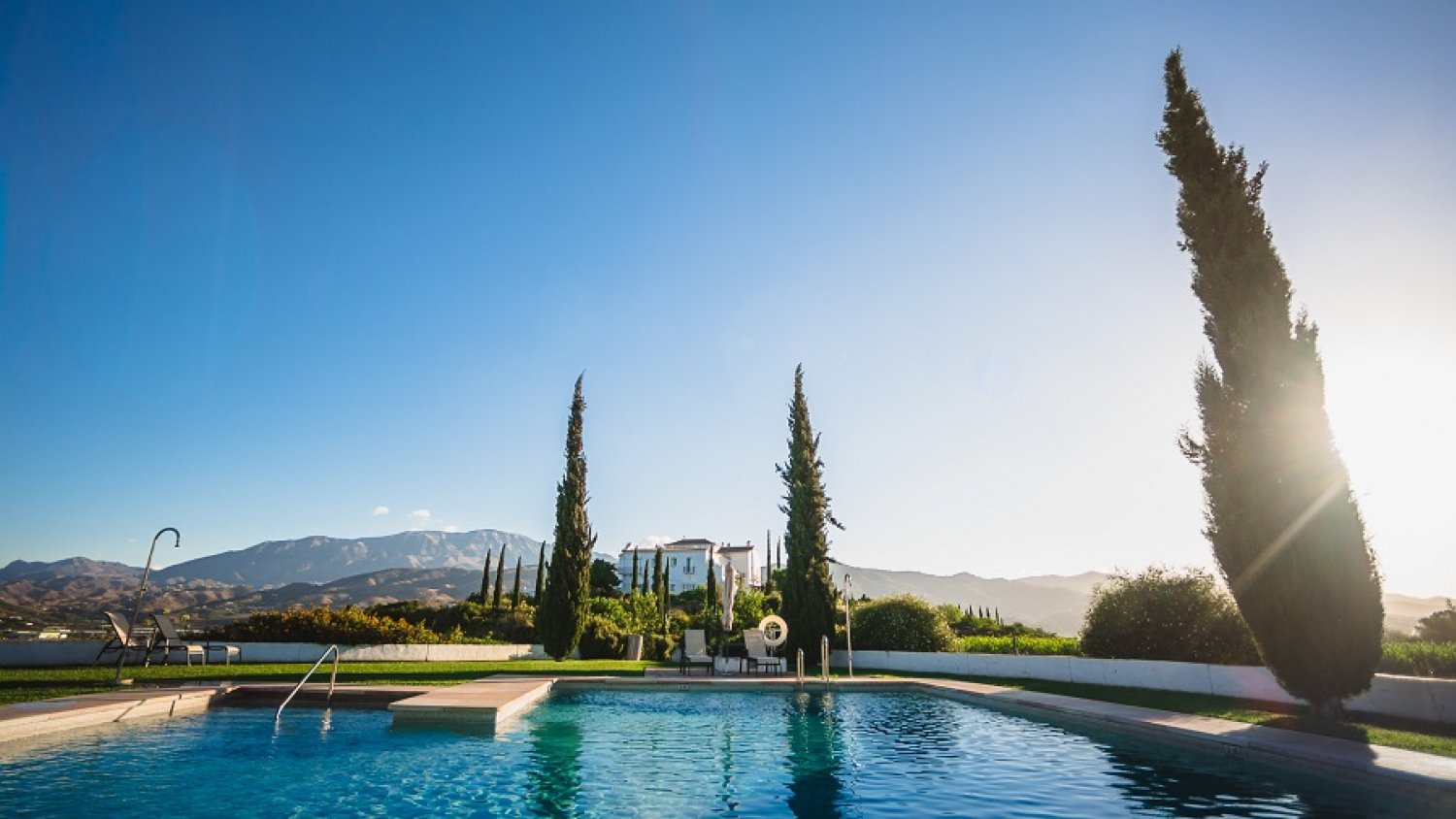 Costa del Sol supera en abril el número de viajeros hoteleros de mercados prioritarios, como Reino Unido, Francia y Alemania, respecto al mismo mes de 2019