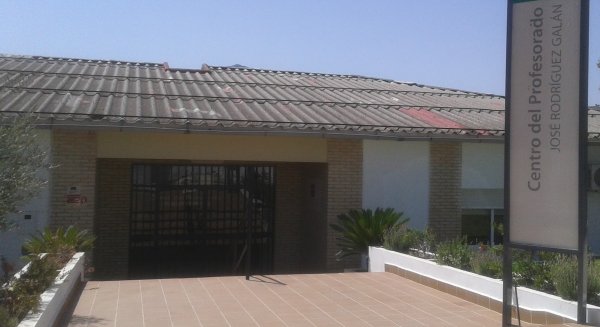 Publicada la adjudicación de obras de sustitución de cubiertas en el CEP José Rodríguez Galán de Antequera