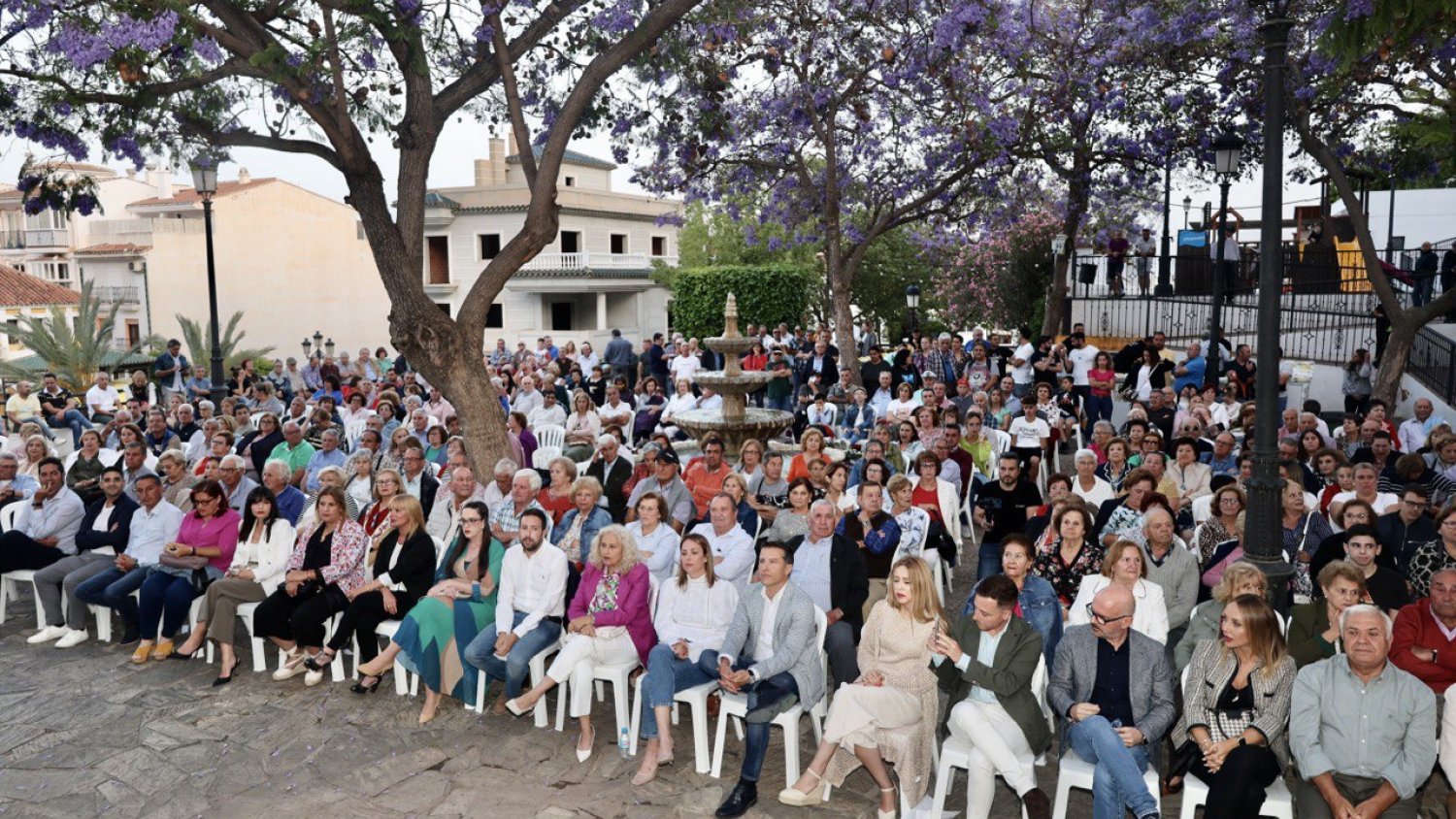 Medina: 'Si votamos todos juntos este proyecto, Torrox será imparable' 