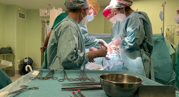 El Hospital Regional de Málaga realiza cien trasplantes renales en sólo cinco meses