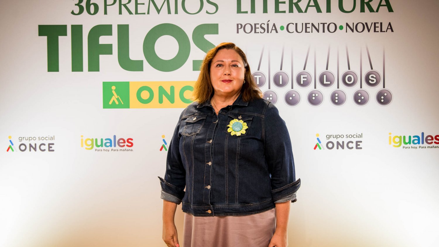 Ana Eugenia Venegas recibe el Premio Tiflos de Cuento en la categoría de Autores con Discapacidad Visual 