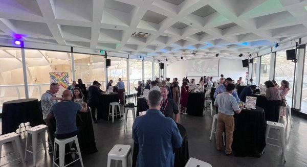 Una treintena de agentes conocen Andalucía en un foro especializado en turismo LGTBI