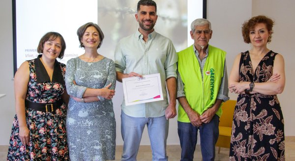 UMA.- ‘Vive, aun en un mal camino’, obra ganadora del XII concurso de fotografía medioambiental de la FGUMA