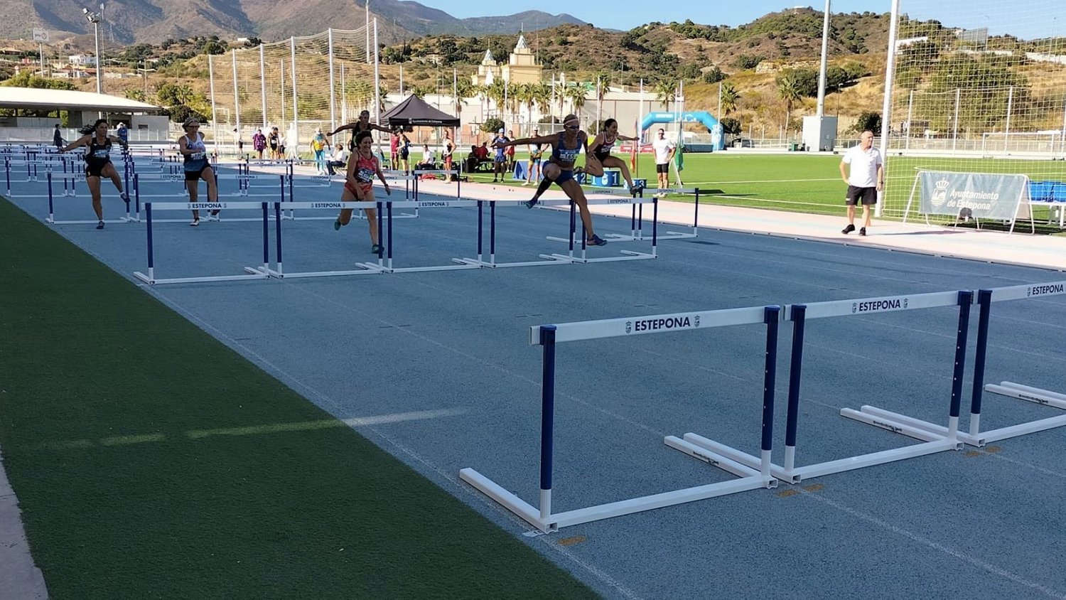 Más de 1.000 participantes se dan cita en Estepona en el Campeonato de Andalucía Máster de Atletismo