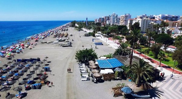 Vélez-Málaga arranca este 1 de junio la temporada 2023 de playas con más de 30.000 horas de servicio