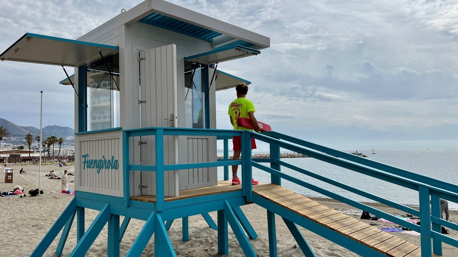 Fuengirola inicia el servicio de salvamento y socorrismo en todas las playas de la localidad 
