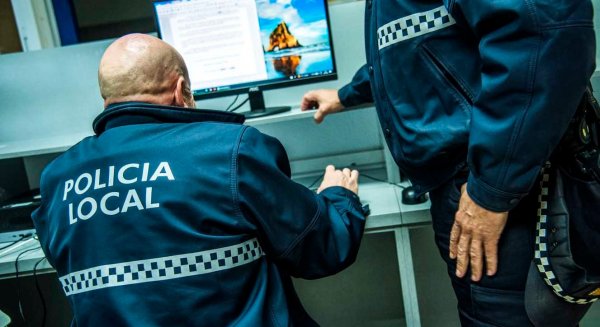 Detenido un hombre por sustraer tabaco de forma reiterada en un estanco por valor de 3.000 euros