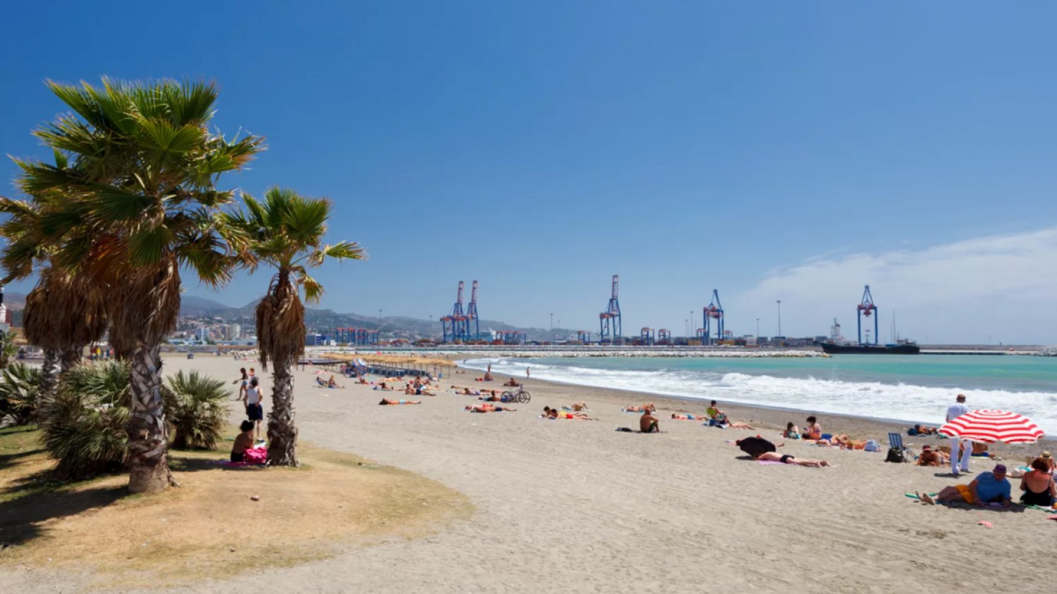 Las aguas de baño de las playas andaluzas se encuentran en niveles de calidad adecuados 