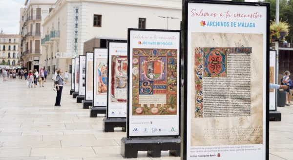 Una exposición muestra el legado documental malagueño a la ciudadanía en la Semana Internacional de los Archivos