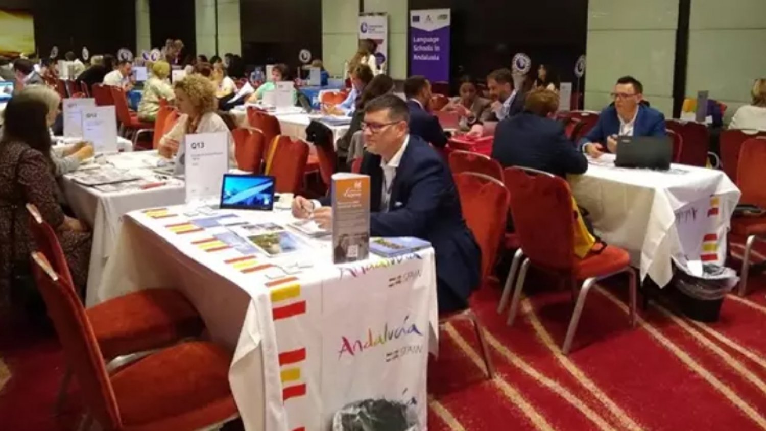 Extenda impulsa el sector de la enseñanza del español de Andalucía en la feria ‘Alphe UK’