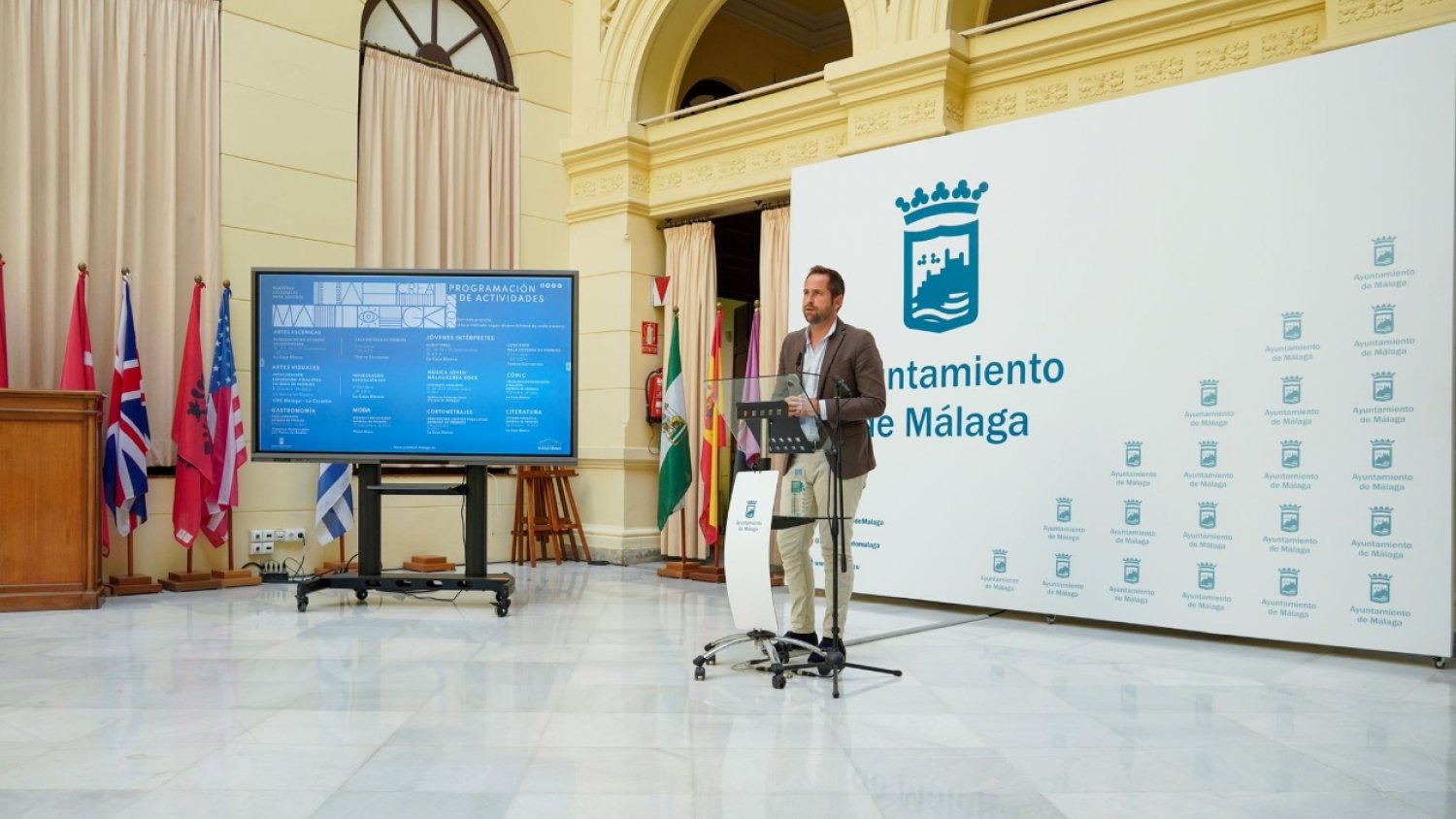 Las muestras culturales 'MálagaCrea2022' promocionan las obras de jóvenes artistas con 21 eventos programados