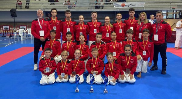 El Club Goju Ryu Torremolinos suma un oro, dos platas y tres bronces en el campeonato de España de clubes de kárate