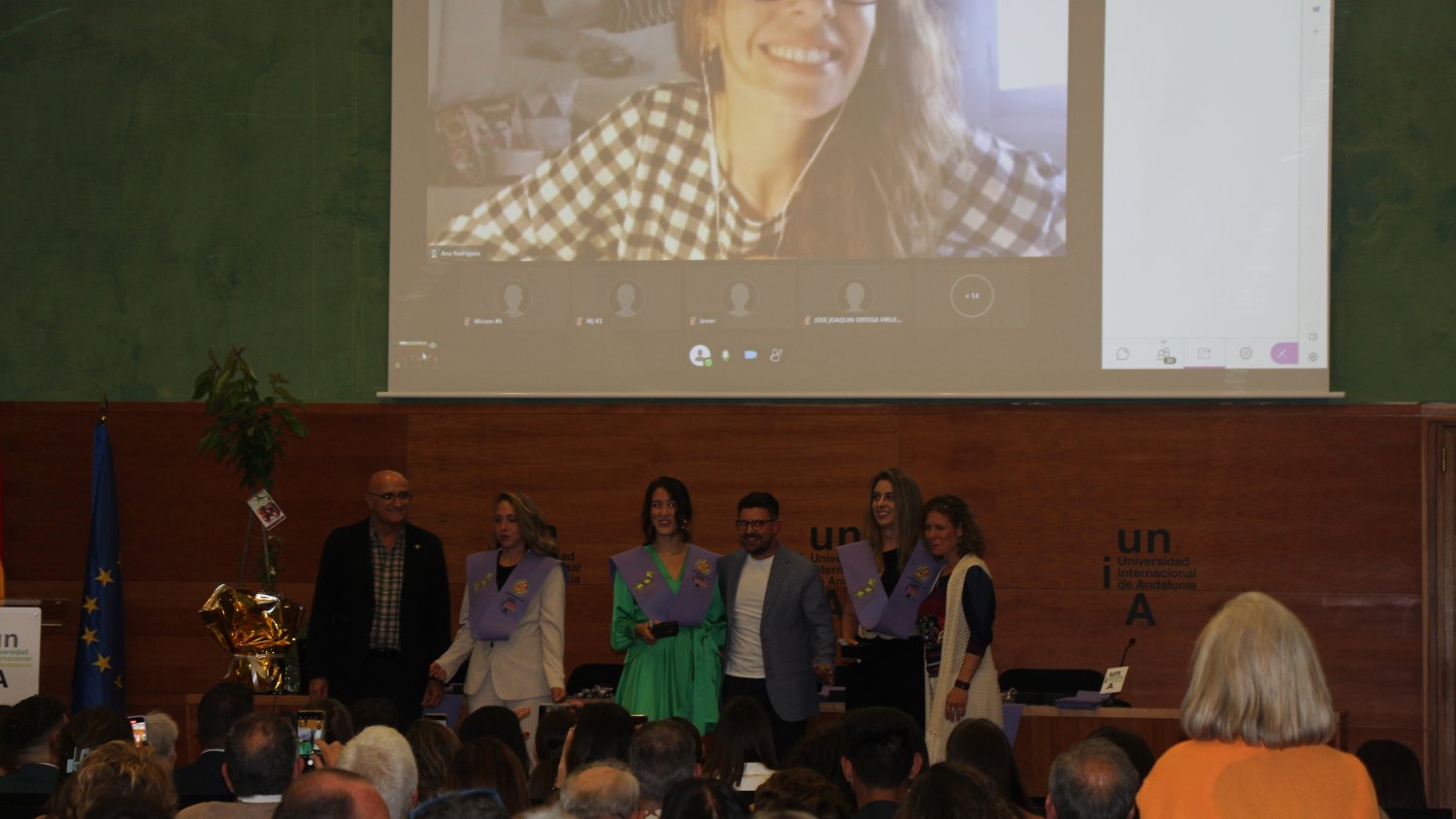 Una treintena de alumnos se gradúa en la octava edición del Máster en Intervención Asistida con Animales de la UNIA 