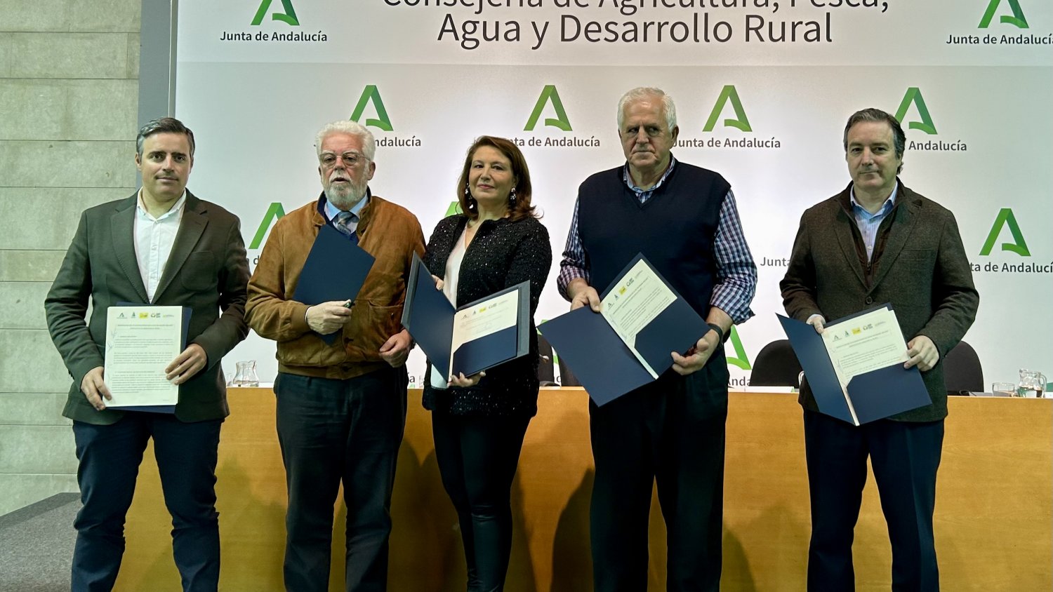 La consejera solicita al Ministerio el aplazamiento de la entrada en vigor del cuaderno digital agrario