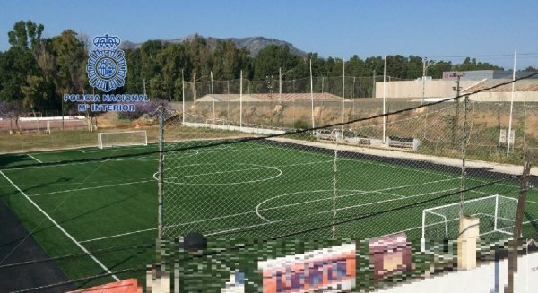 La Policía Nacional detiene a un hombre por la comisión de siete robos en campos de fútbol base de Málaga capital