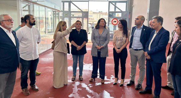 El Centro de Segundas Ventas de Almería favorece la diversificación y el empleo pesquero