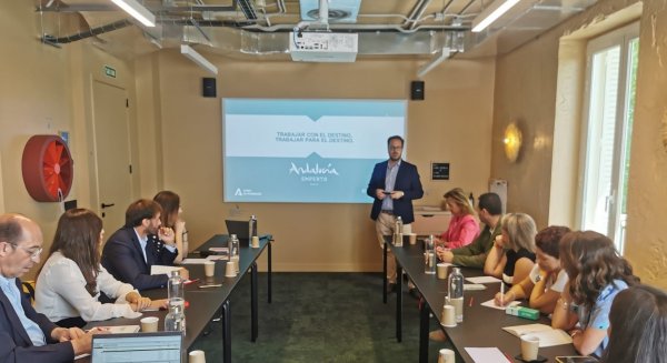 Andalucía analiza con profesionales de reuniones las acciones para el desarrollo del segmento