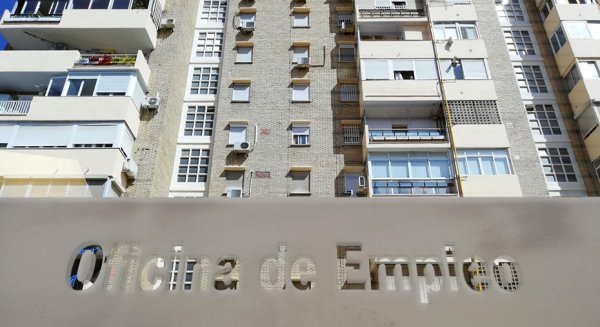 El paro sube en agosto en 9.955 personas impulsado por el fin de los contratos de verano en Andalucía