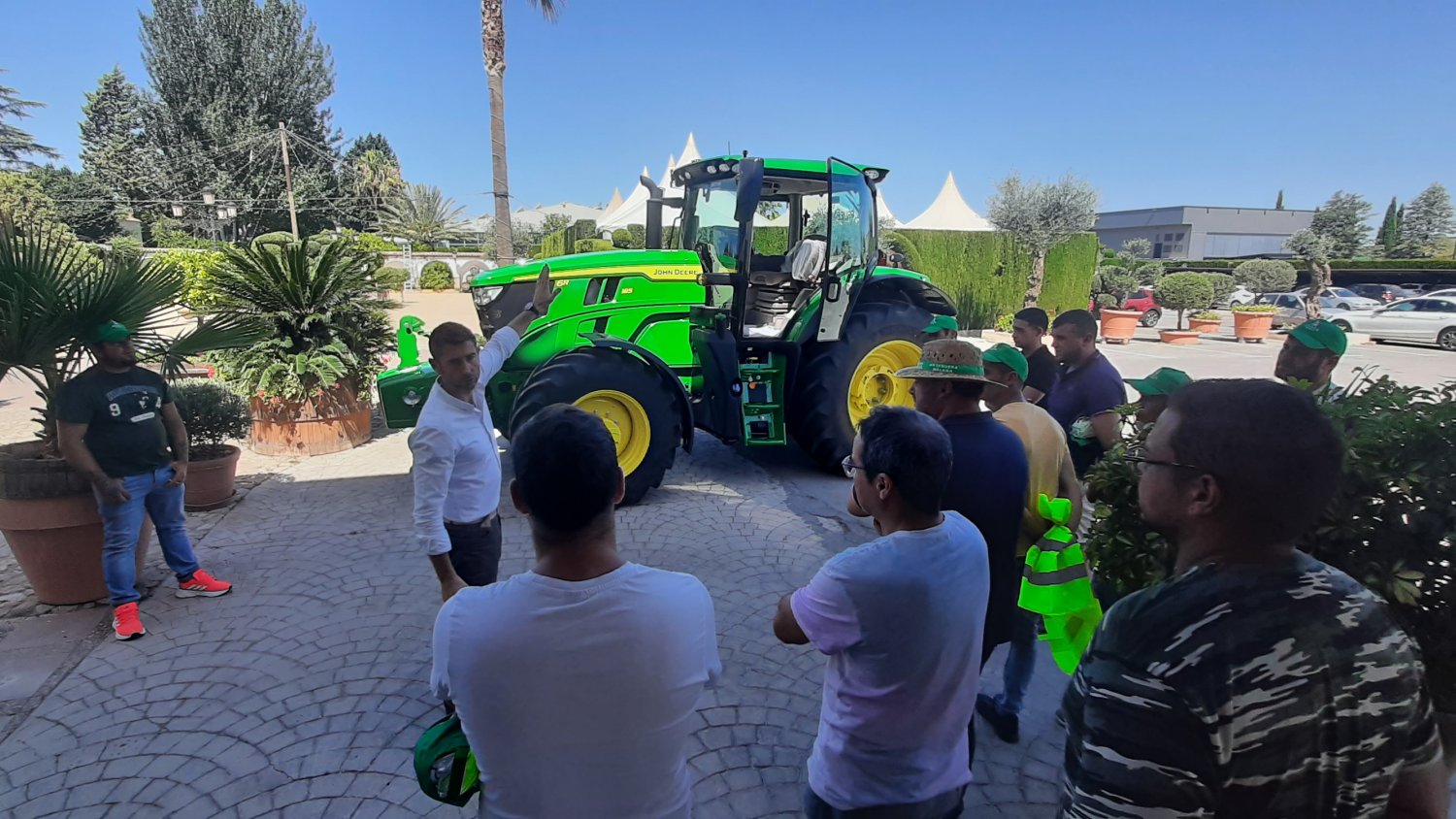La Diputación y ASAJA forman en Antequera a 25 personas en un curso de tractorista para avanzar en eficacia y sostenibilidad