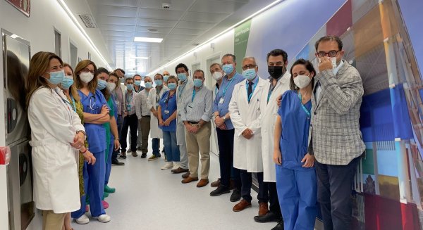 El Hospital Regional de Málaga amplía y humaniza la planta de Hematología, donde ingresan pacientes con leucemia 