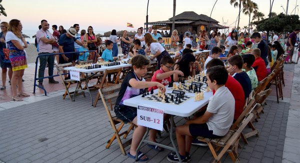 Más de 750 alumnos de primaria finalizan el curso de iniciación al ajedrez impartido por el Ayuntamiento de Estepona