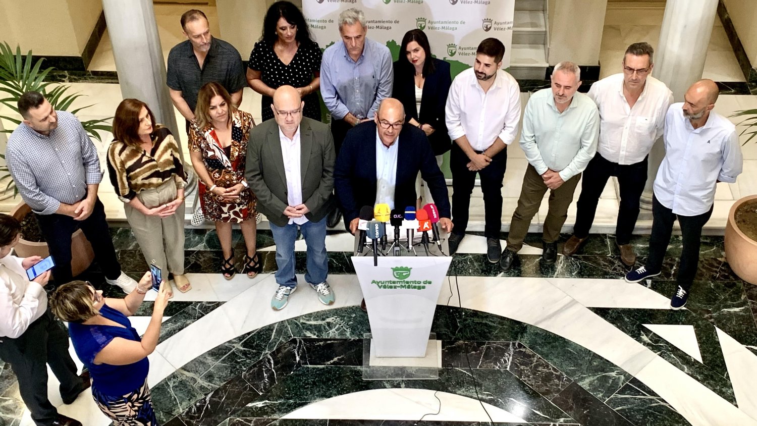 Lupiáñez reparte las delegaciones entre el nuevo equipo de gobierno del Ayuntamiento de Vélez-Málaga