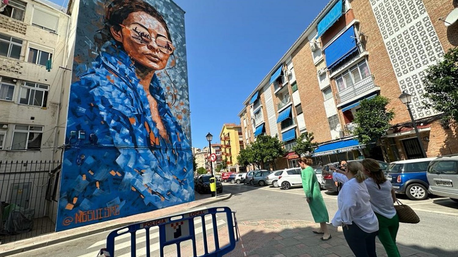 El Ayuntamiento de Fuengirola continúa embelleciendo El Boquetillo con cuatro nuevos murales decorativos 