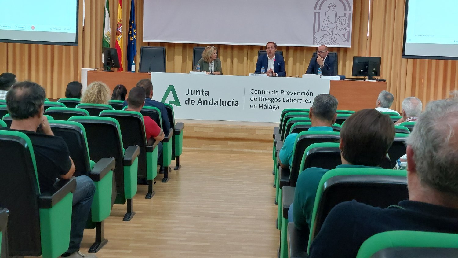 Empleo pone en marcha una campaña para prevenir el estrés térmico por altas temperaturas