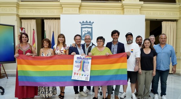 El Ayuntamiento y la Agrupación de Desarrollo LGTBI presentan la programación de los actos del orgullo