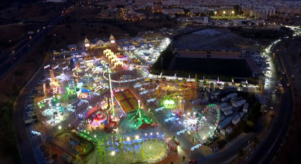 La Feria y Fiestas Mayores de Estepona arrancan con el pregón de Carlos Moreno ‘El Pulpo’