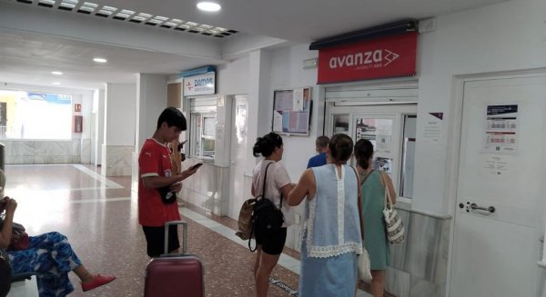 Una empresa rondeña gestionará los servicios de la actual estación de autobuses durante un año