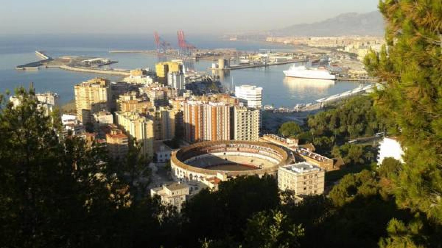 Una docena de agentes de viajes de Cantón y Pekín visitan Andalucía tras participar en el ‘Diálogo de Cooperación Turística España-China’ 