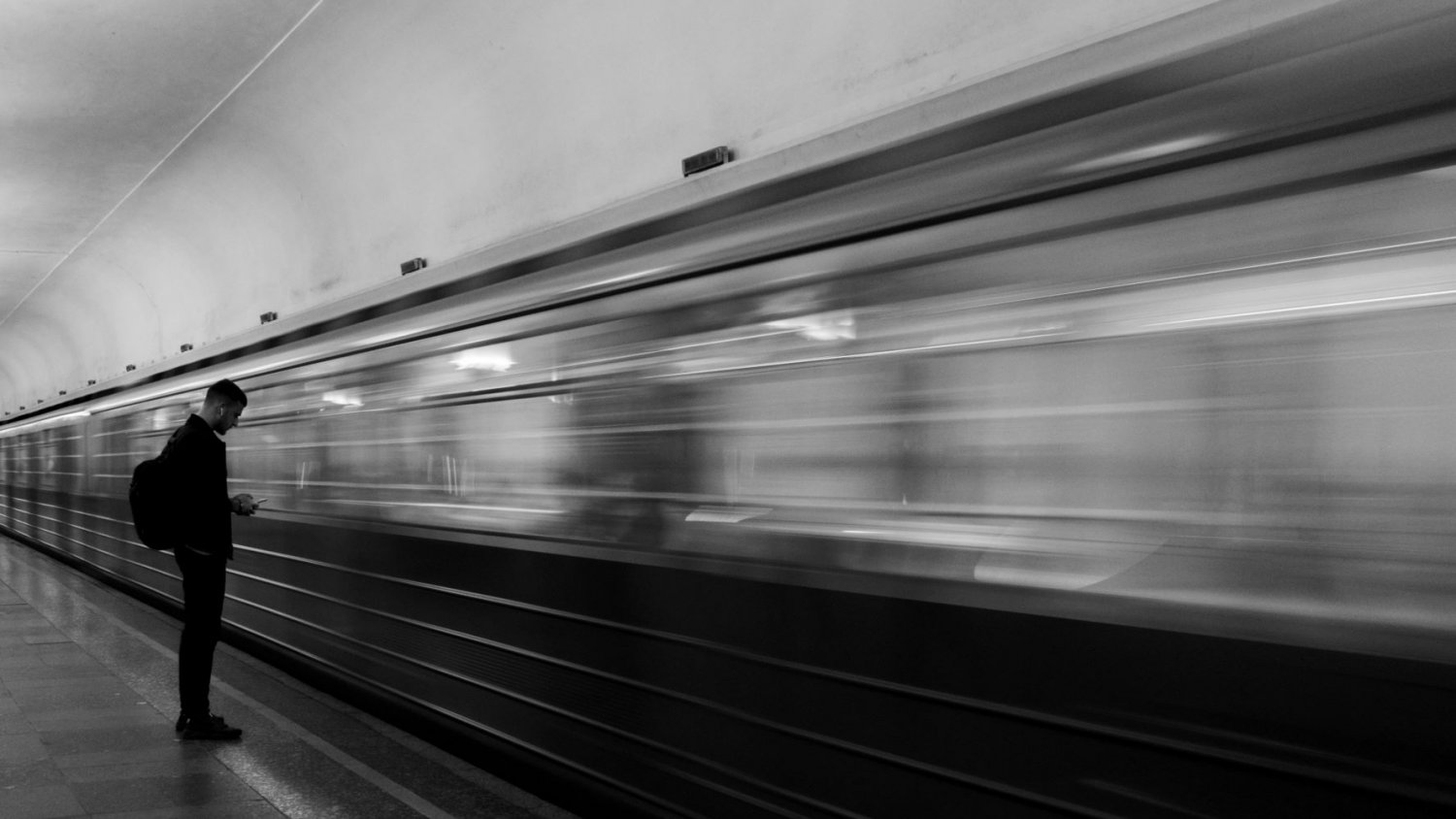 La exposición fotográfica ‘Caminos de Hierro’ llega a la estación de Málaga María Zambrano