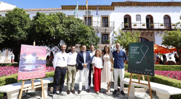 La asociación presenta en el Ayuntamiento su tradicional Gala contra el cáncer y un torneo de golf en Marbella Club