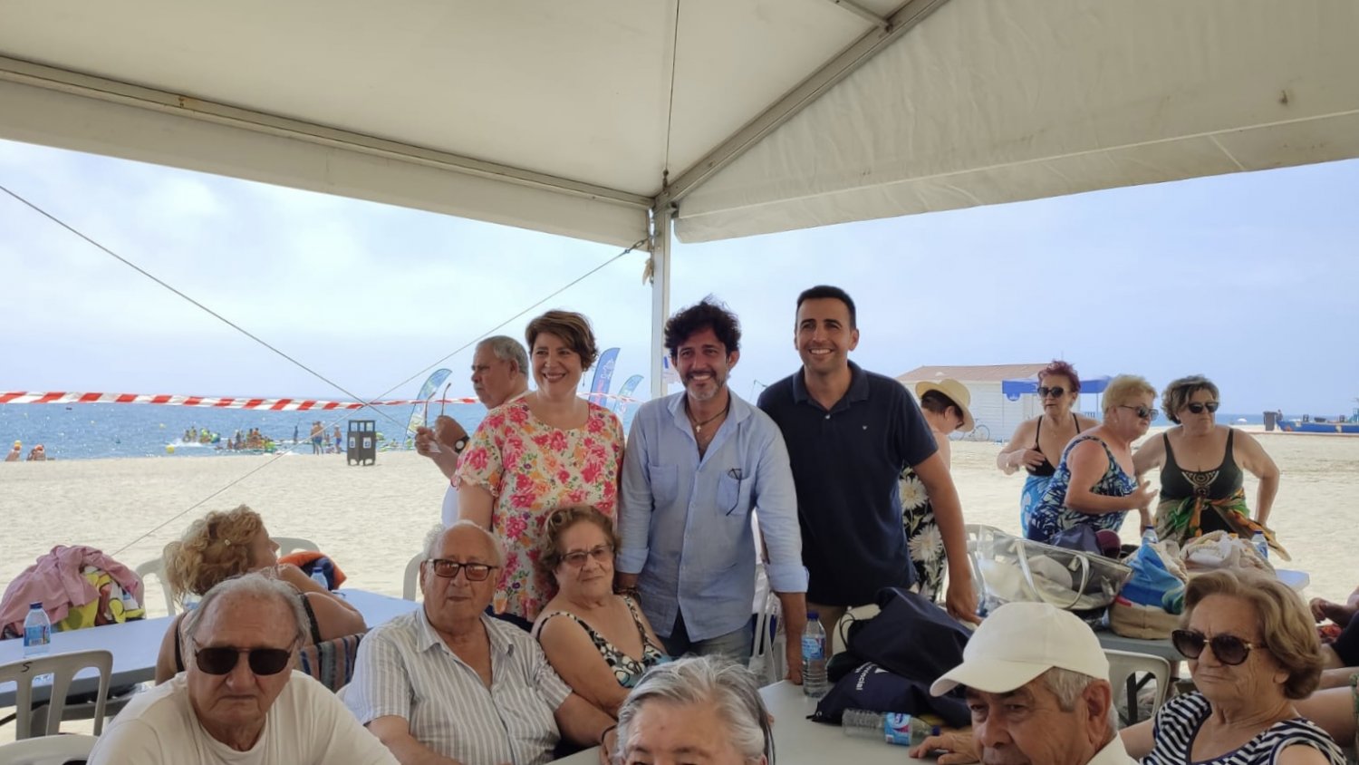 Continúan en Fuengirola los encuentros playeros La Gramola de la Diputación