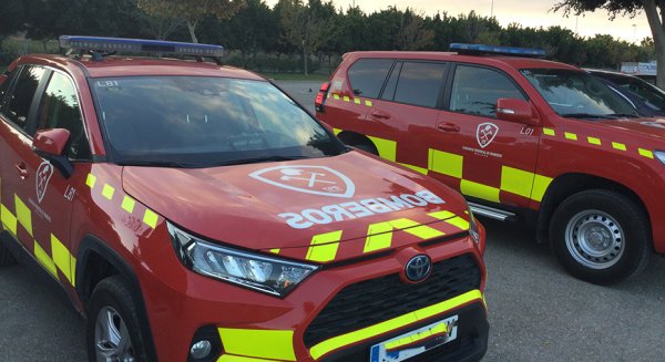 Un hombre herido con quemaduras tras el incendio de un vehículo en Fuengirola