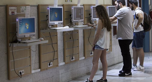 Enfermería, Medicina y Educación Primaria son las titulaciones universitarias más solicitadas en Andalucía