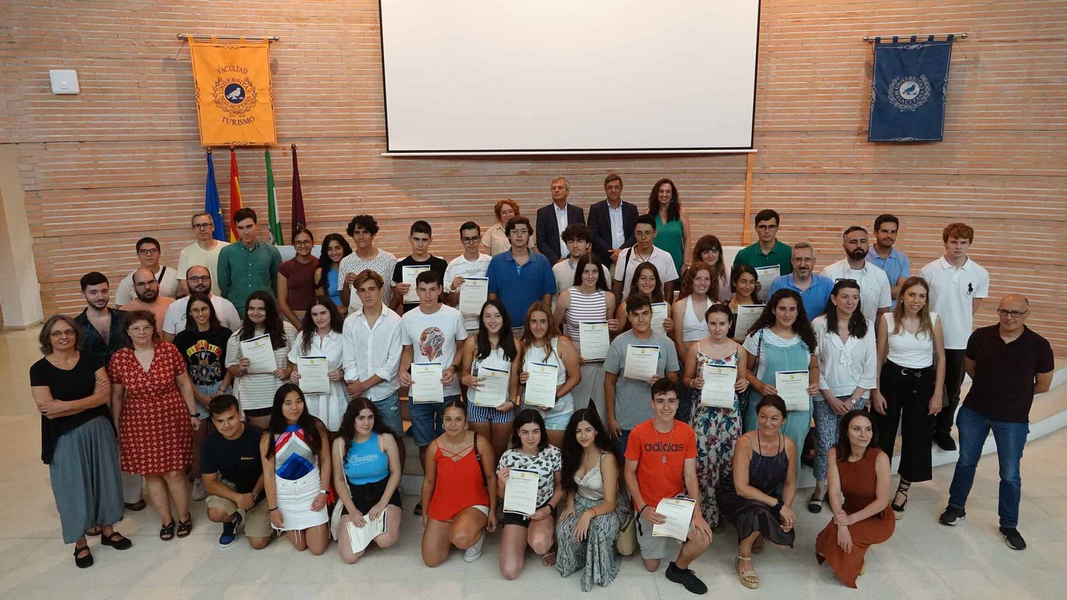 UMA.- Primera toma de contacto con laboratorios universitarios de alumnos excelentes de ESO, Bachillerato y ciclos