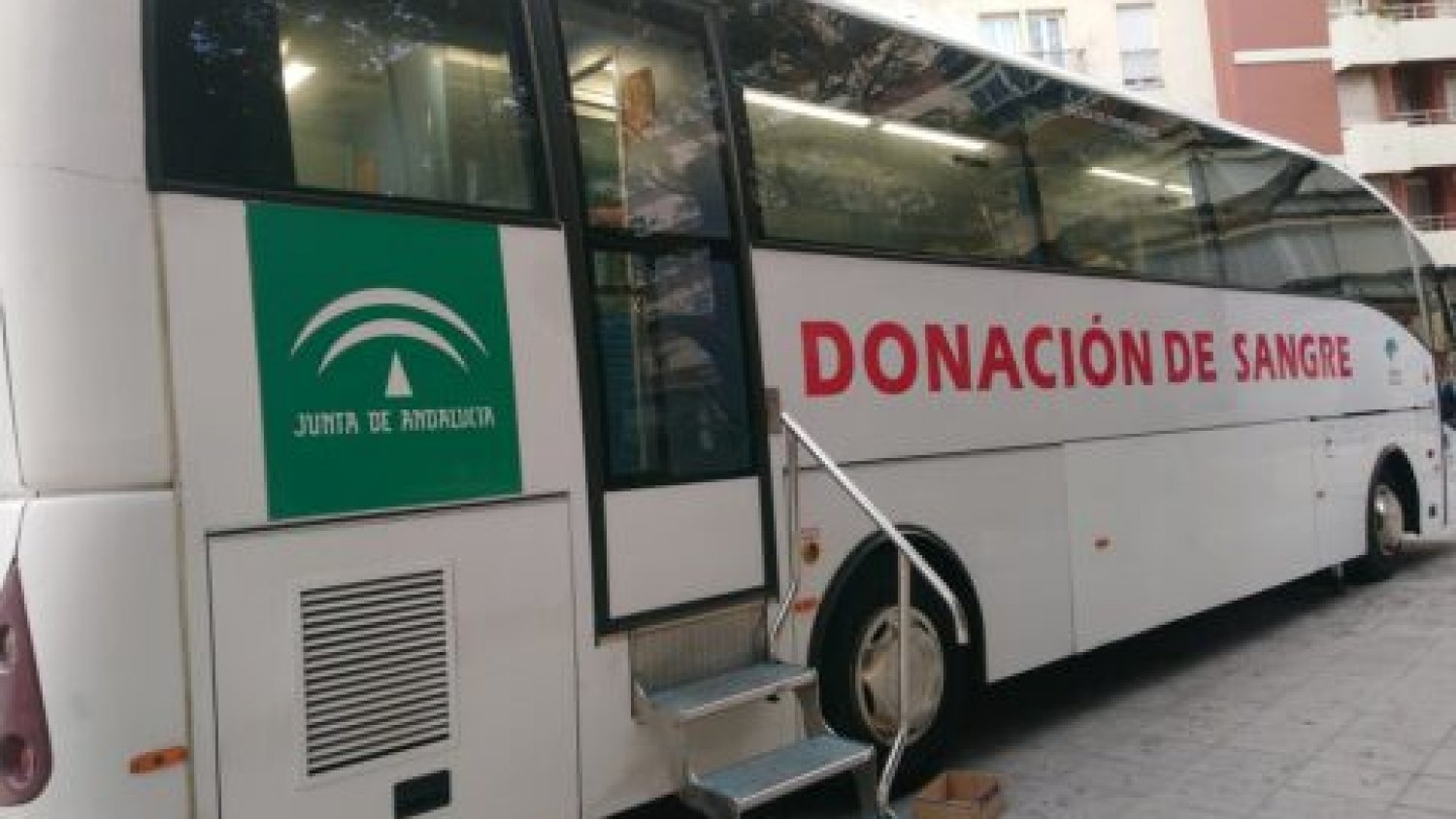 El centro de transfusión, tejidos y células de Málaga pone en marcha la campaña de verano de donación de sangre
