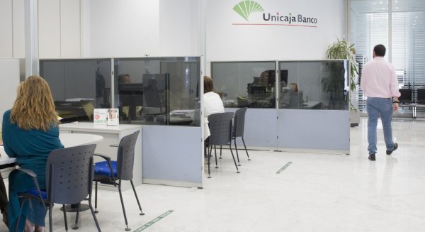 Unicaja Banco ofrece un seguro de salud con un descuento del 30% y hasta dos meses gratis 