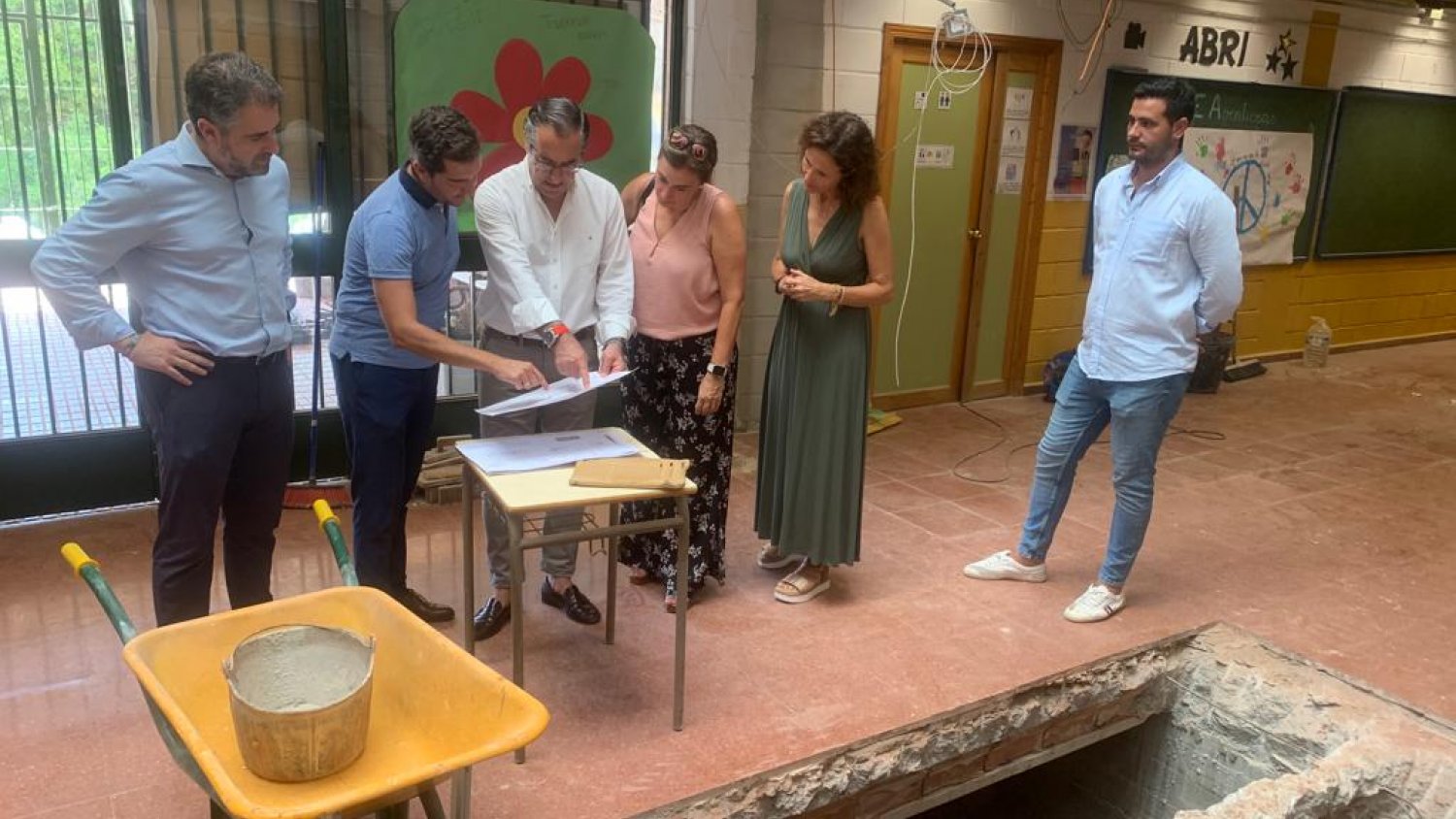 La instalación de un ascensor en el CEIP Miguel Hernández permitirá la eliminación de barreras arquitectónicas en el centro 