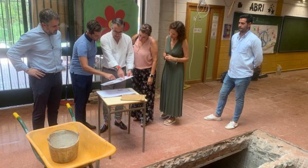 La instalación de un ascensor en el CEIP Miguel Hernández permitirá la eliminación de barreras arquitectónicas en el centro 
