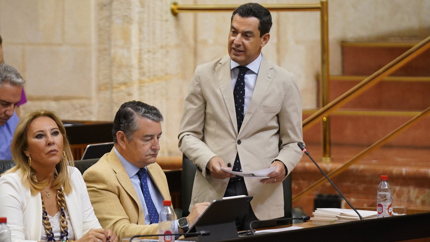 Moreno incide en la singularidad de Andalucía y pide a la UE criterios especiales para realizar obras hidráulicas