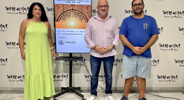 Torre del Mar presenta el segundo concurso de fotografía de la Feria de Santiago y Santa Ana